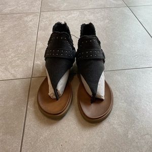 Very G Posh Gladiator Shootie sandal